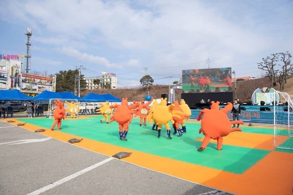 Yeongdeok Snow Crab Festival (영덕대게축제)