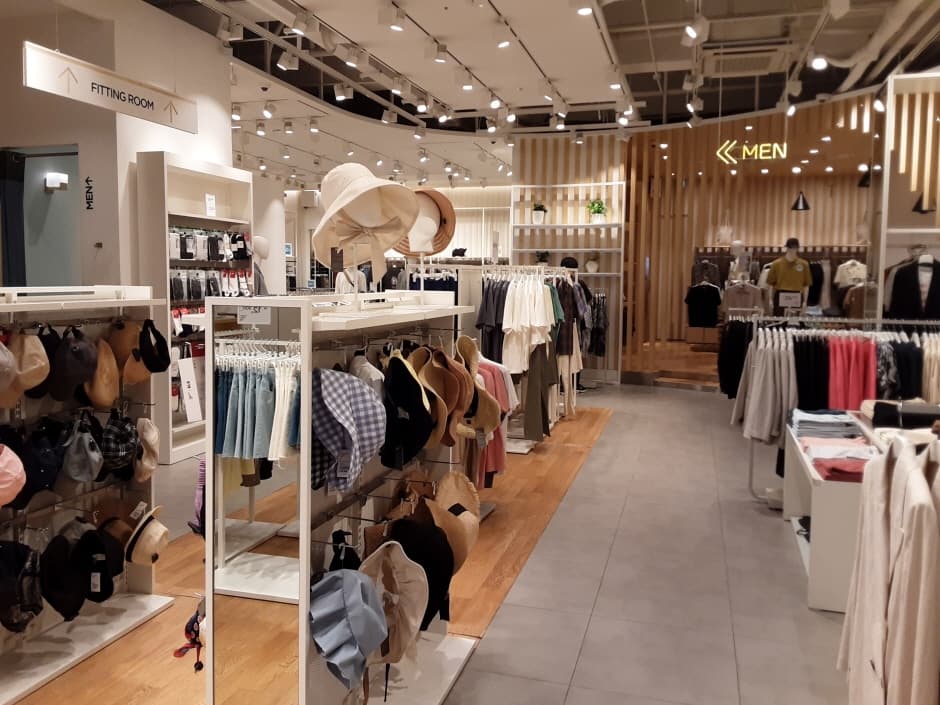 에잇세컨즈 현대 충청점_3