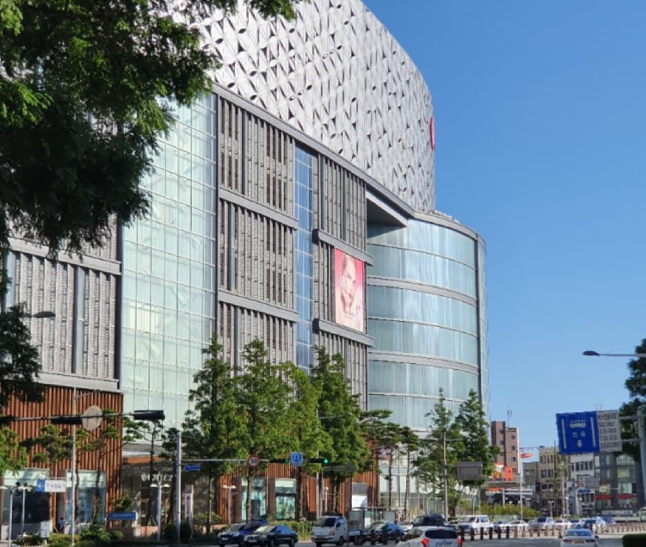 Olive Young - D-CUBE Department Store Geoje Branch [Tax Refund Shop] (올리브영 디큐브거제)