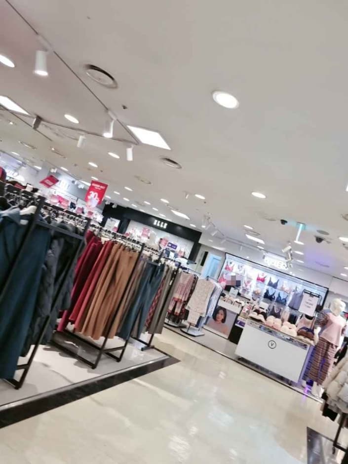 Elle - Newcore Gwangmyung Branch [Tax Refund Shop] (엘르 뉴코아 광명점)