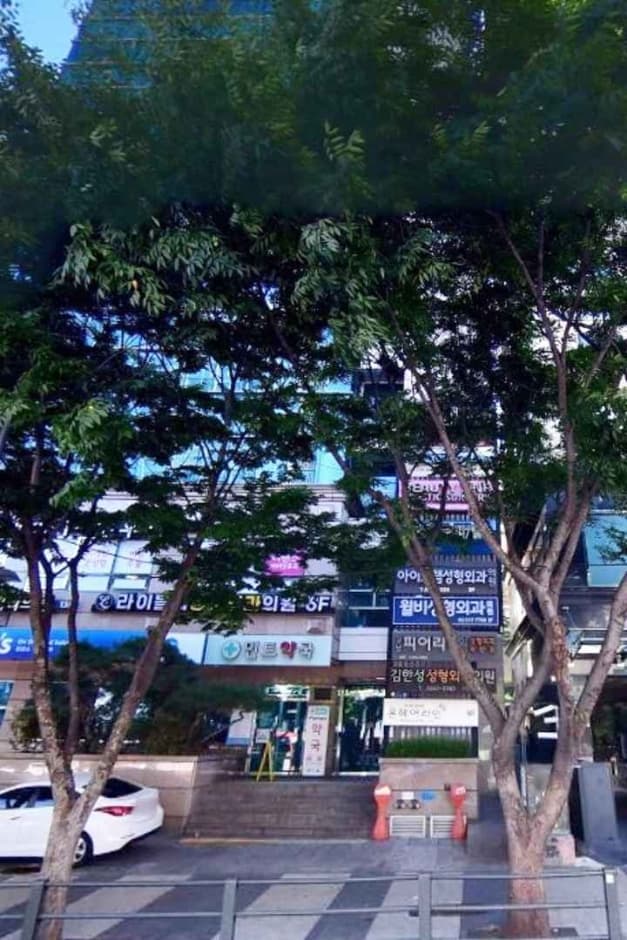 Willbe Plastic Surgery [Tax Refund Shop] (윌비성형외과의원)