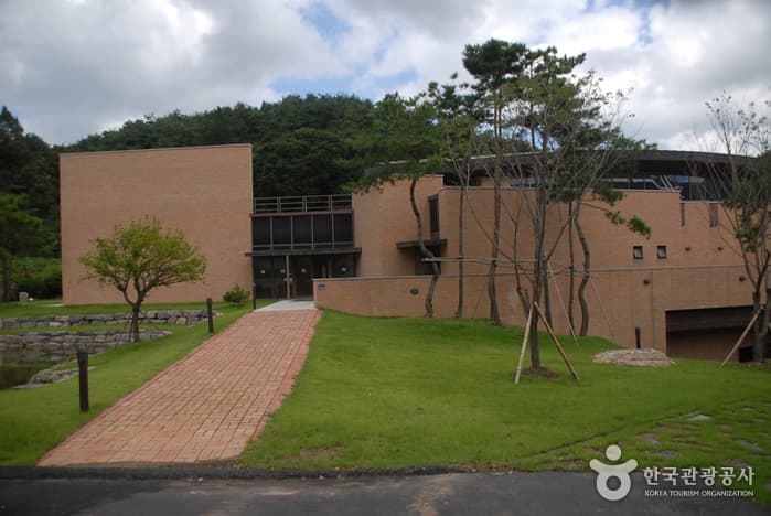 다락골줄무덤천주교성지