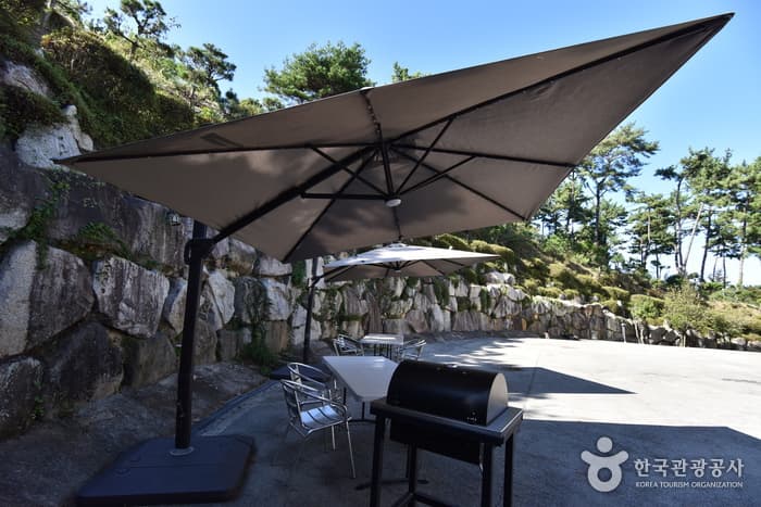 경남_고성_프린스호텔_전경 및 부대시설(바베큐장)03