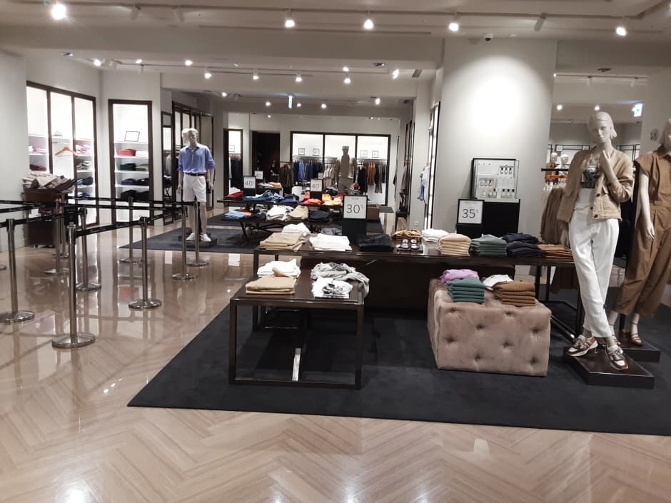 Massimo Dutti - Starfield Hanam Branch [Tax Refund Shop] (마시모두띠 스타필드 하남점)