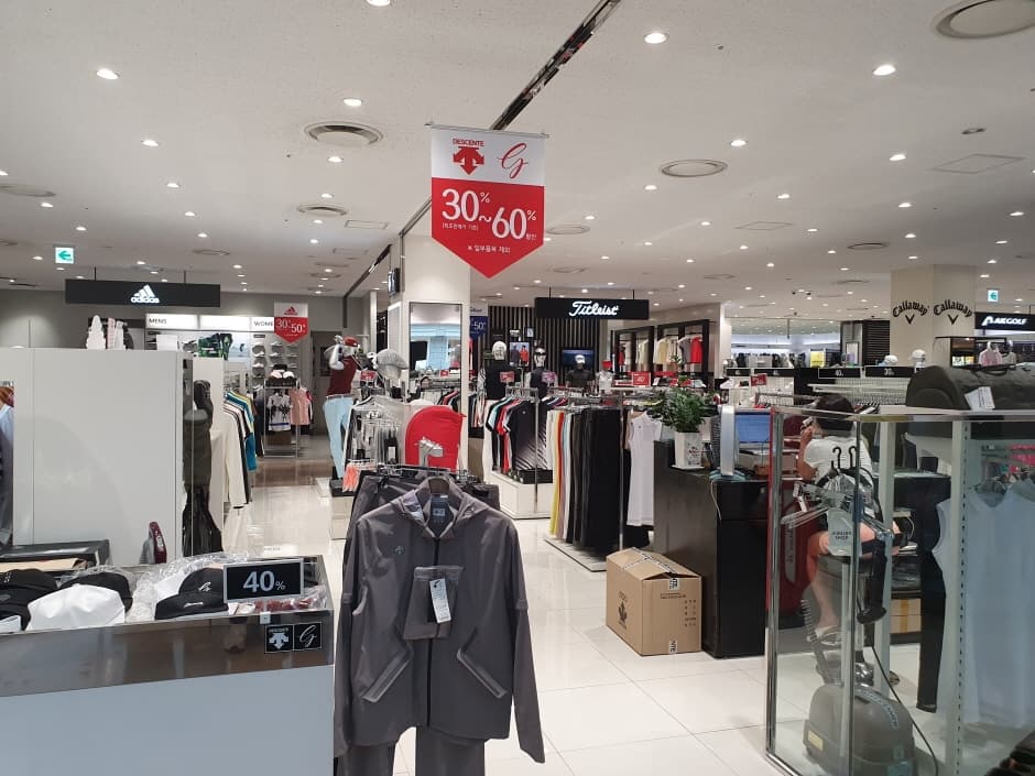Descente Golf - Lotte Gwangmyeong Branch [Tax Refund Shop] (데상트골프 롯데광명)