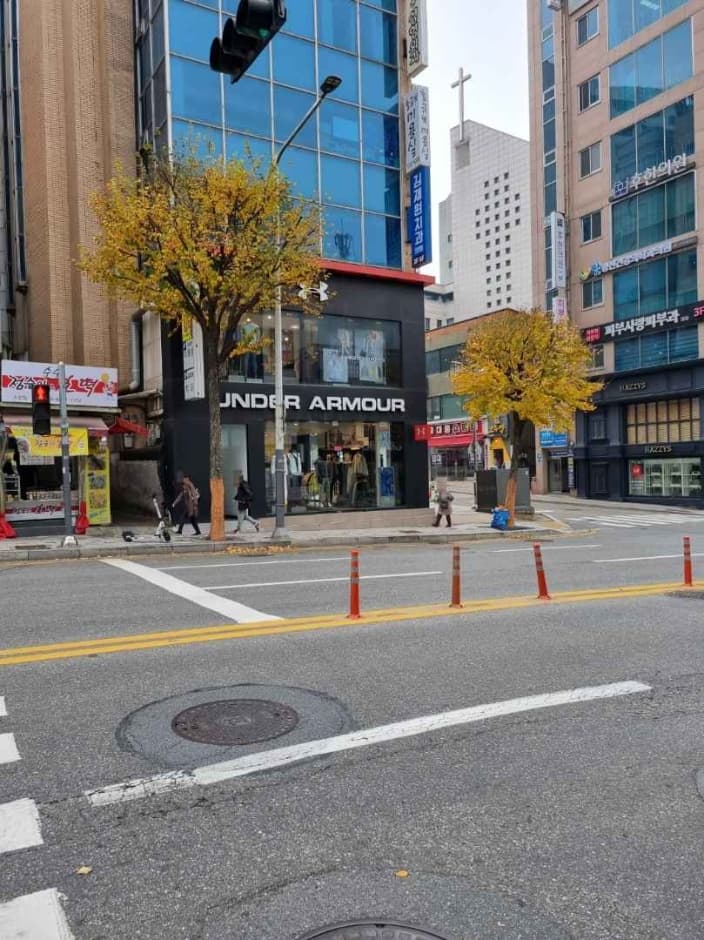 Under Armour - Chuncheon Branch [Tax Refund Shop] (언더아머 춘천)