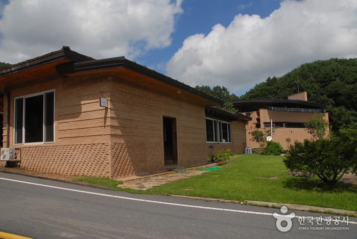 다락골줄무덤천주교성지