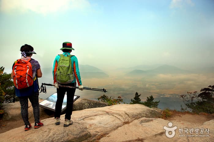 경북_경주_남산에 올라 “경주를 다 보았다!” 당당히 외쳐라15