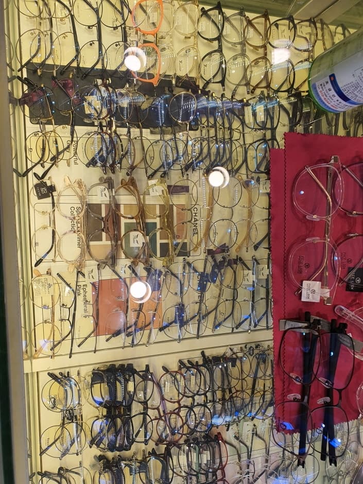 새봄안경원 홍대_4