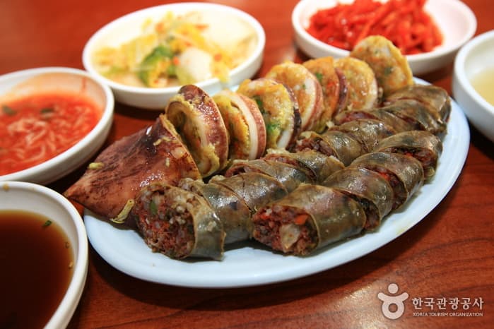 단천식당_아바이순대와 오징어순대03