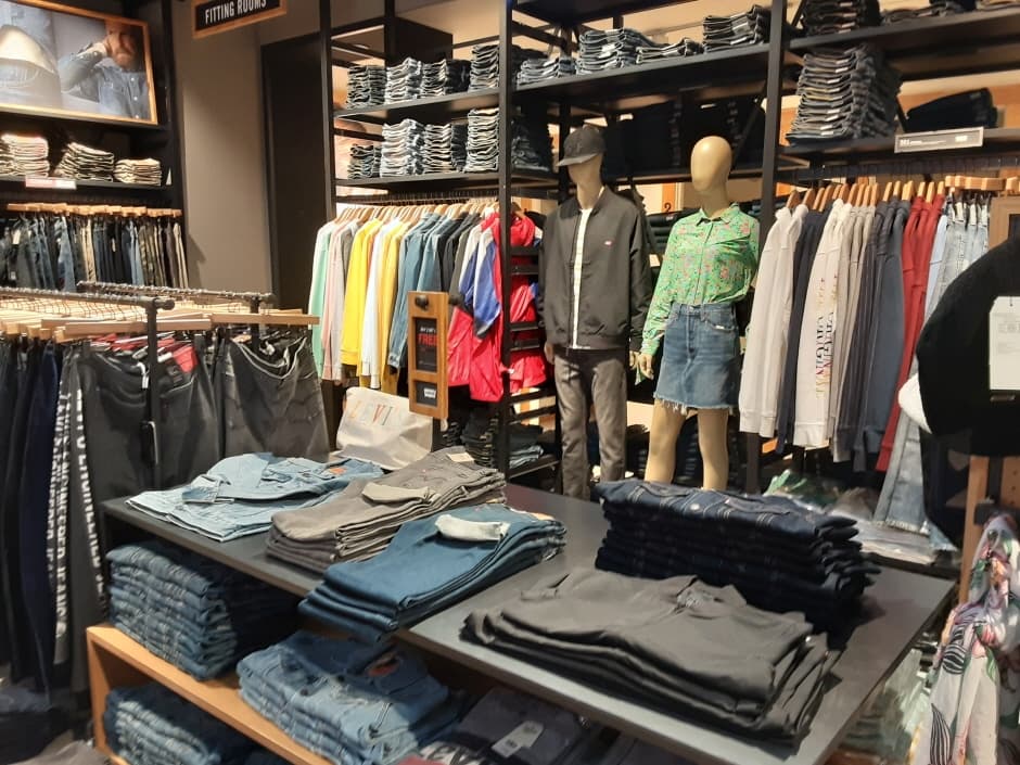 리바이스 신세계아울렛 부산점_4