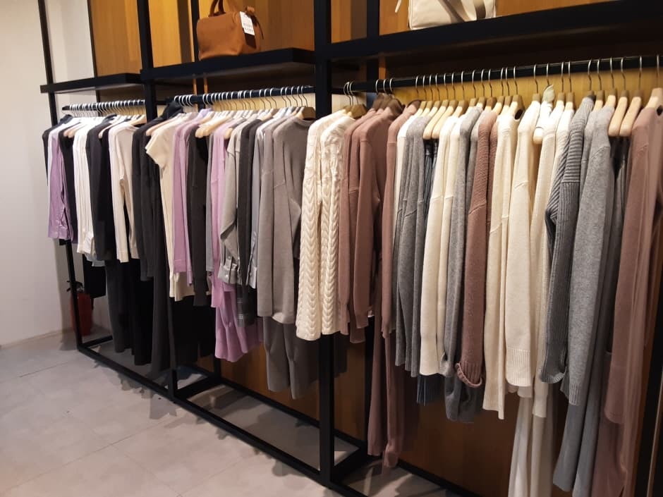 띠어리 신세계아울렛 부산점_2