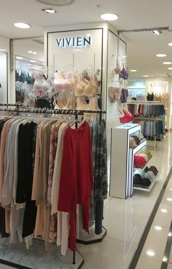 Vivien [Tax Refund Shop] (비비안)