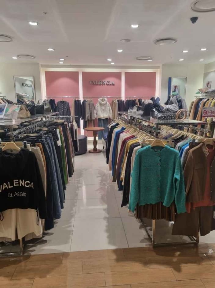 Valencia [Tax Refund Shop] (발렌시아)