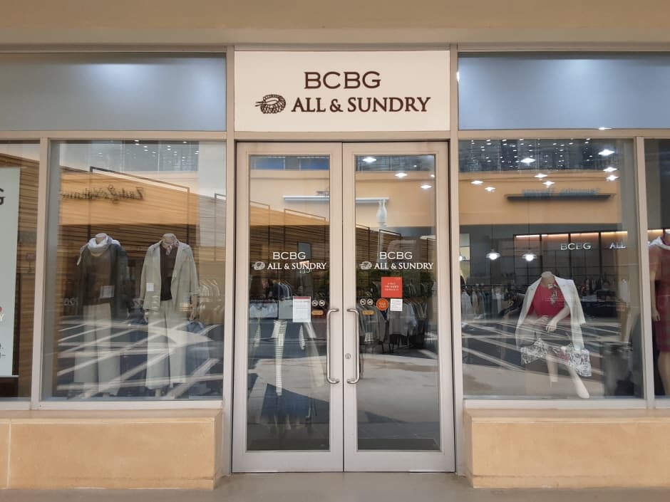 BCBG - Lotte Gimhae Branch [Tax Refund Shop] (BCBG 롯데김해)