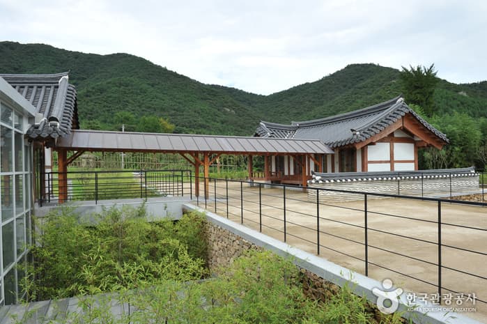 고산유물전시관