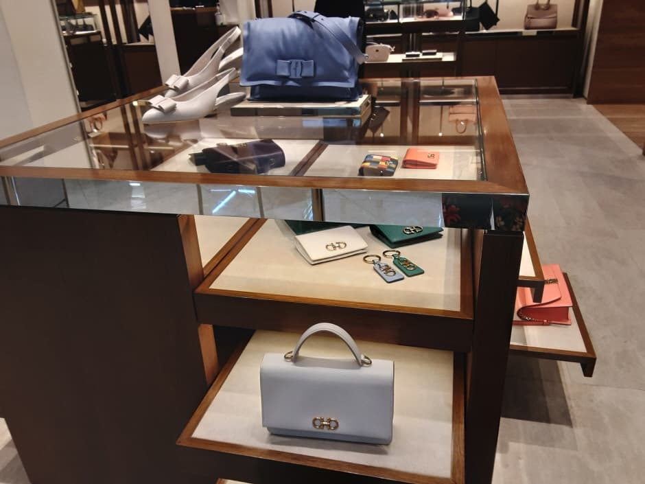 페레가모 롯데 광주점_4