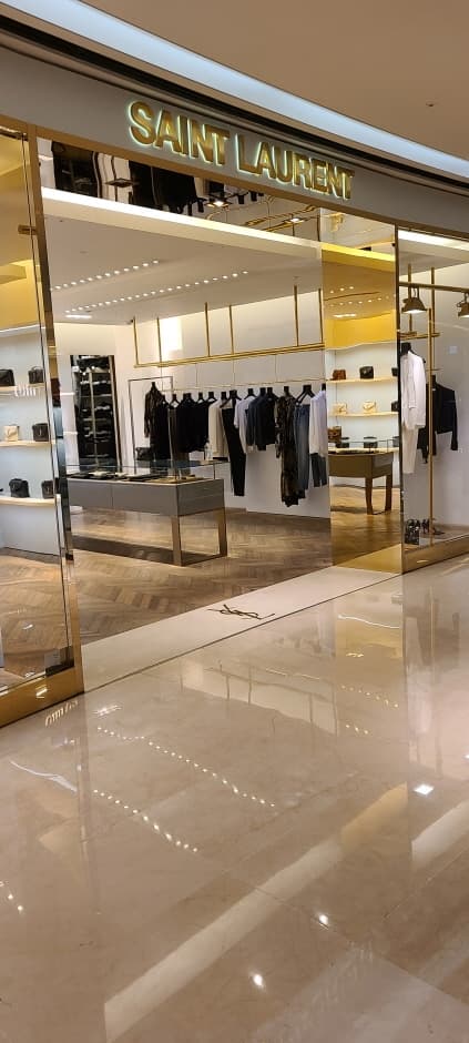 YSL - Hyundai Apgujeong Main Branch [Tax Refund Shop] (입생로랑 현대 본점)