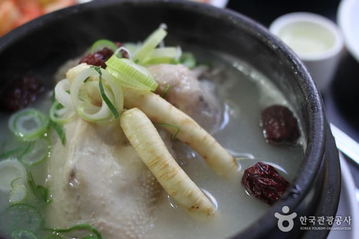 서울_중구_백제삼계탕_메뉴1_삼계탕_3