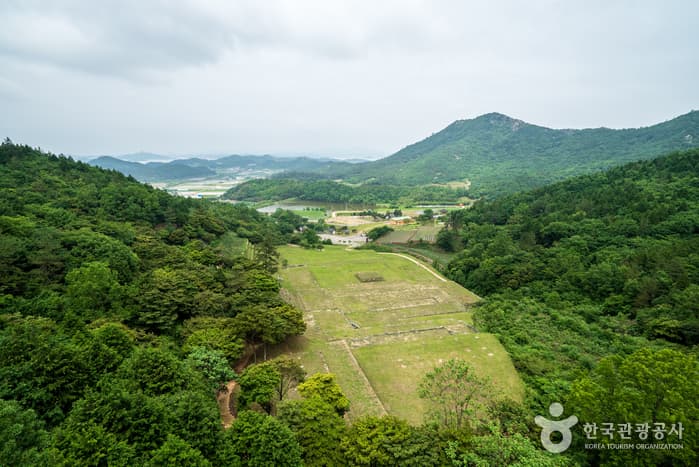 진도 용장성