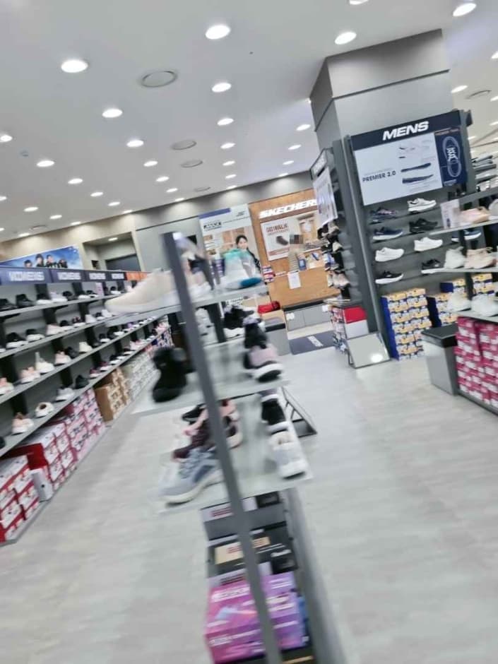 Skechers - MODA Outlet Guri Namyangju Branch [Tax Refund Shop] (스케쳐스모다아울렛구리남양주)