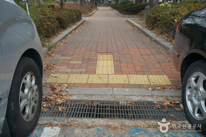 무장애_서울_석촌동고분군04