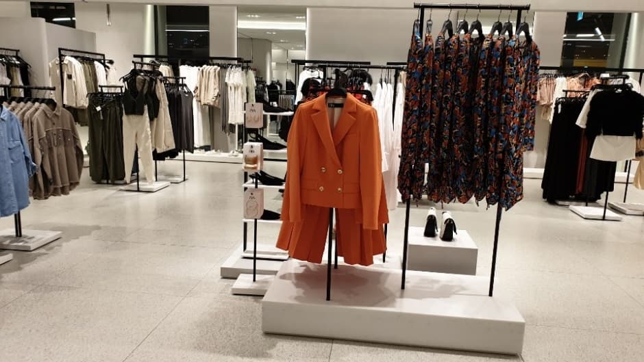 자라 아이파크몰_3