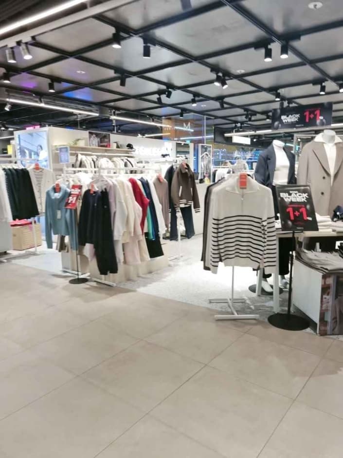 Project M - NC Singuro Branch [Tax Refund Shop] (프로젝트엠 nc신구로)