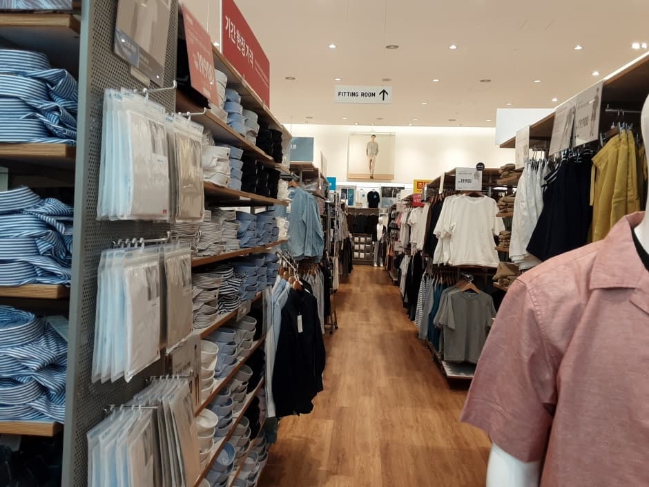 유니클로 천안구성_3