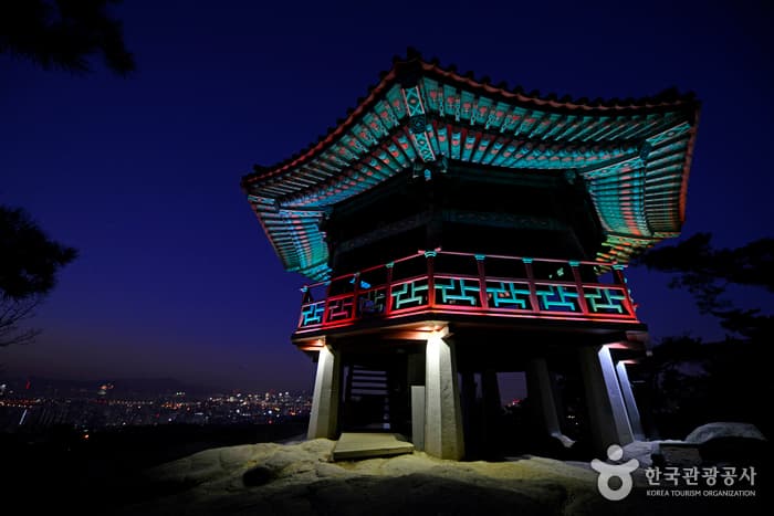 서울 지하철 타고 도심 속으로 일출 여행 간다07