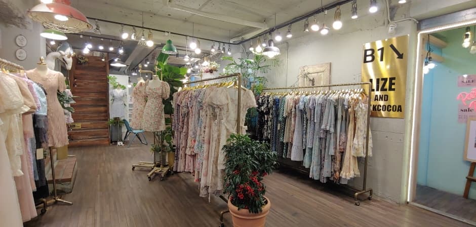 라이즈컴퍼니_홍대점_2