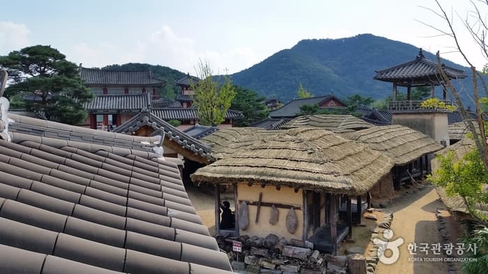 가을여행주간_야담(夜談)으로 거듭나는 백제의 고도, 공주와 부여_부여 서동요테마파크02