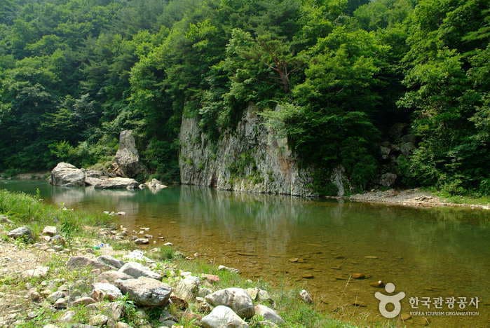 Seowongyegok Valley (서원계곡)