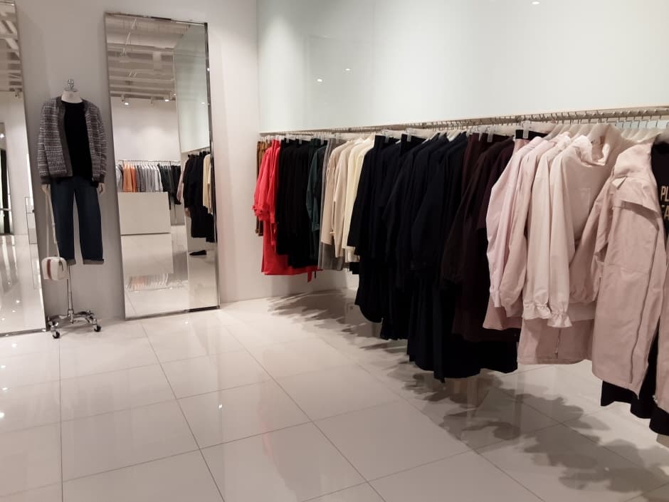 구호 신세계아울렛 부산점_3