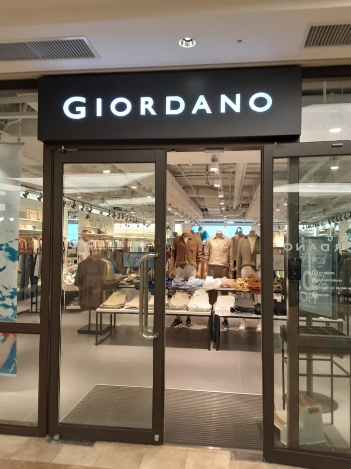Giordano - Shinsegae Paju Branch [Tax Refund Shop] (지오다노 신세계파주)