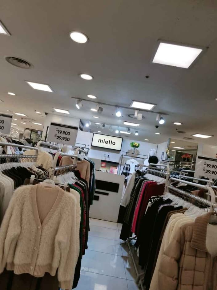 Miello - Newcore Pyeongchon Branch [Tax Refund Shop] (미엘로 뉴코아 평촌)