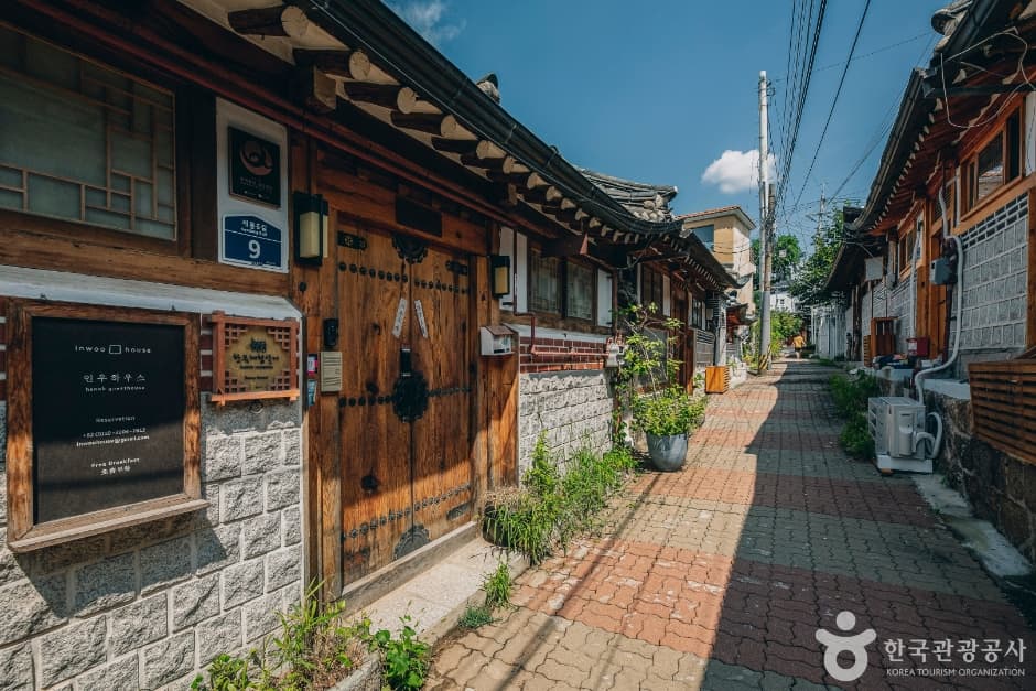인우하우스_외부전경 2
