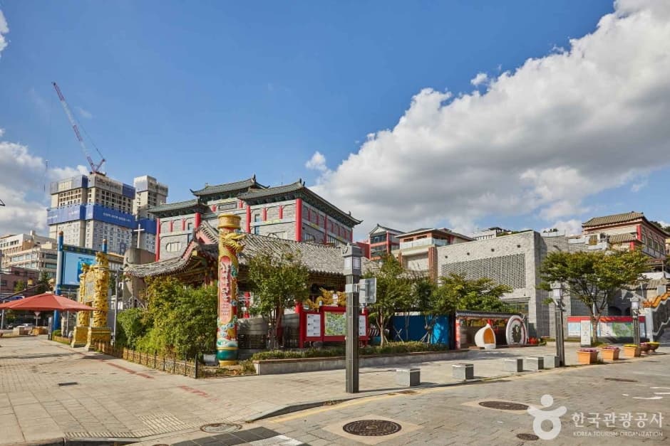 Incheon Chinatown (인천 차이나타운)