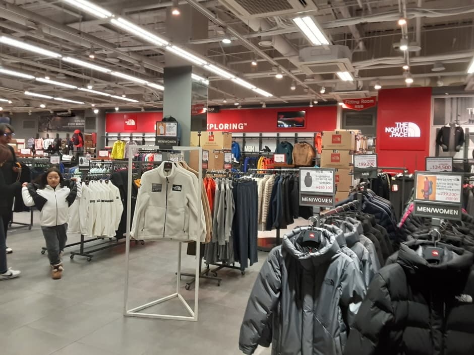 노스페이스 신세계부산_3