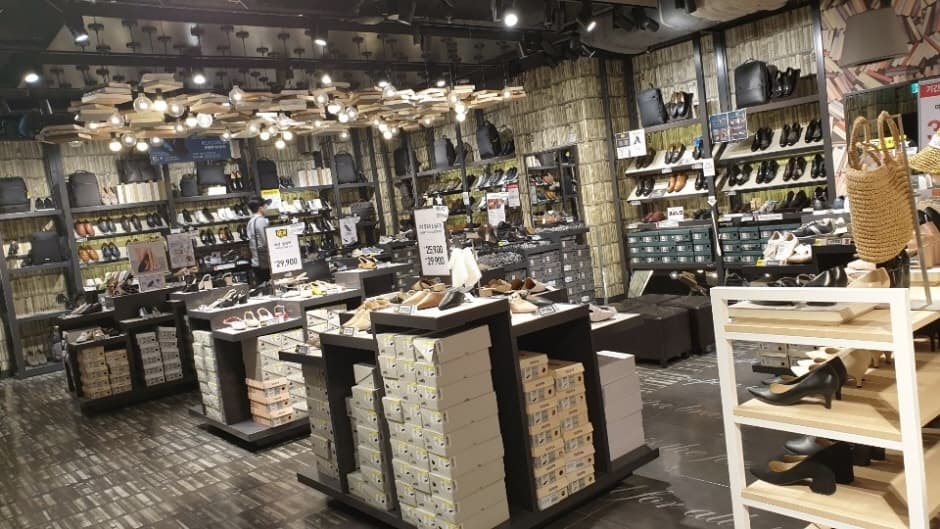 EW 스파오 롯데광복_4