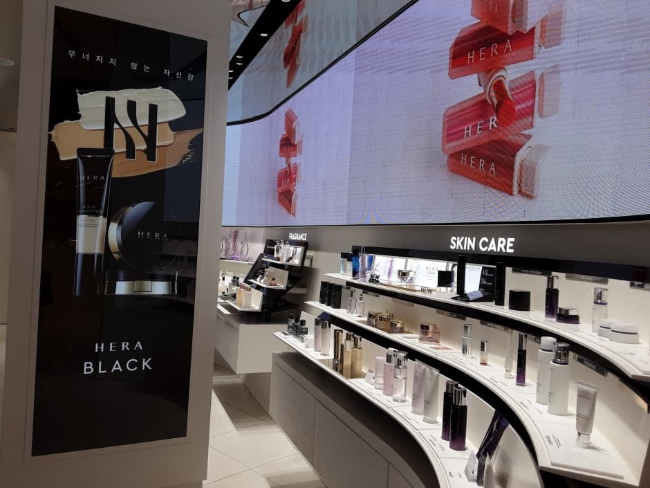 Hera - World Tower Branch [Tax Refund Shop] (헤라 월드타워점)