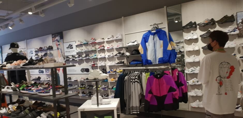 ABC마트 광주충장로2가_3