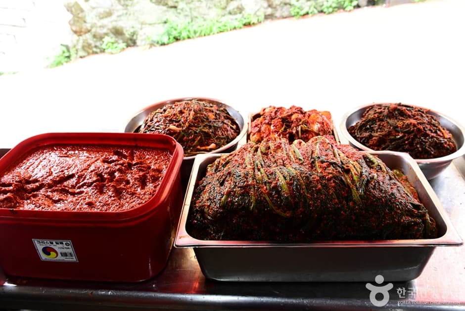 전남_여수_김미영돌산갓김치_판매대