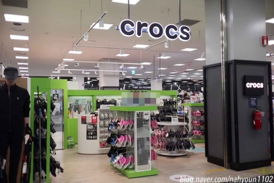 Crocs [Tax Refund Shop] (크록스)