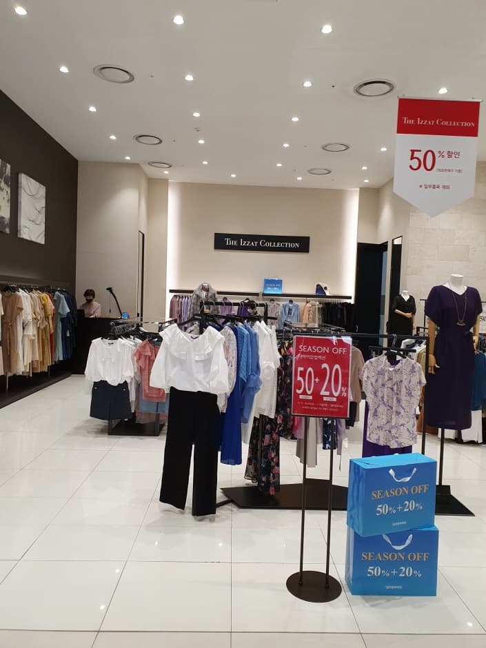 The Izzat Collection - Lotte Gwanggyo Branch [Tax Refund Shop] (아이잗컬렉션 롯데광교)