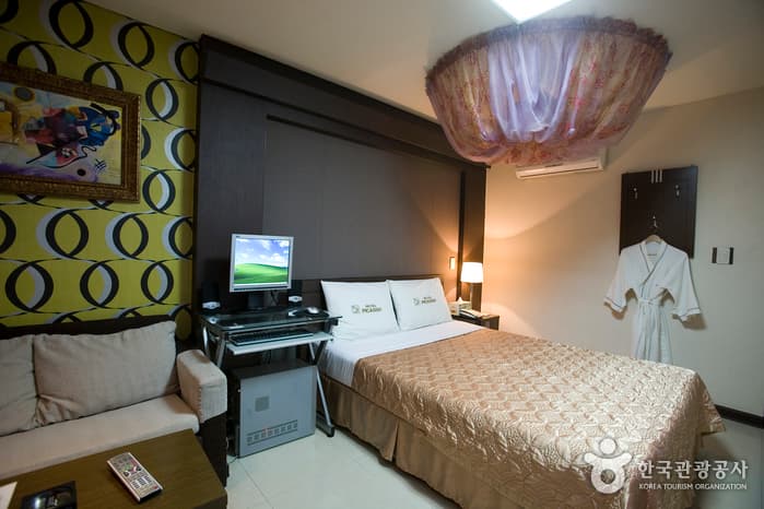 강원도_동해시_피카소모텔_일반실04