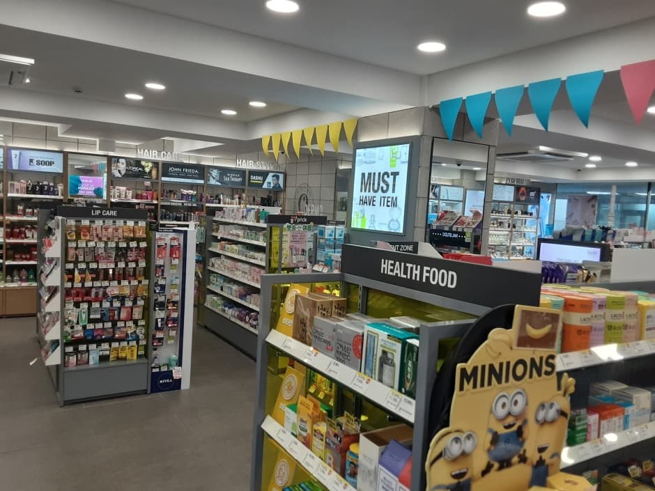 올리브영 압구정_3