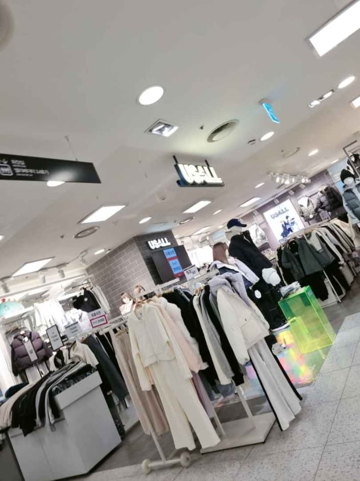 Usall - Newcore Pyeongchon Branch [Tax Refund Shop] (유솔 뉴코아 평촌)