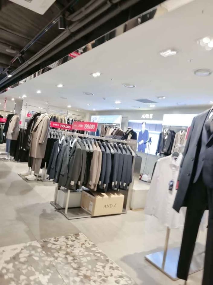 And Z - NC Singuro Branch [Tax Refund Shop] (앤드지 nc신구로)