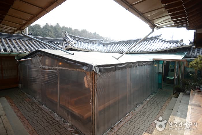 기와집순두부_전경2
